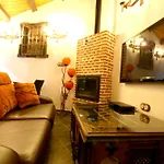 Casa De Cucu Navaluenga