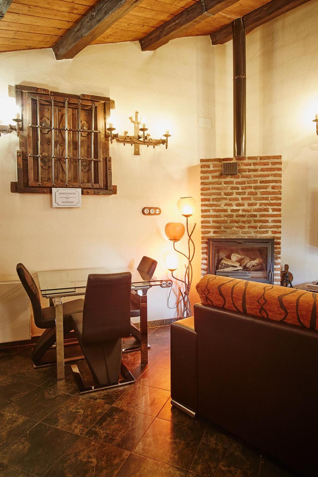 Casa De Cucu Navaluenga Holiday home