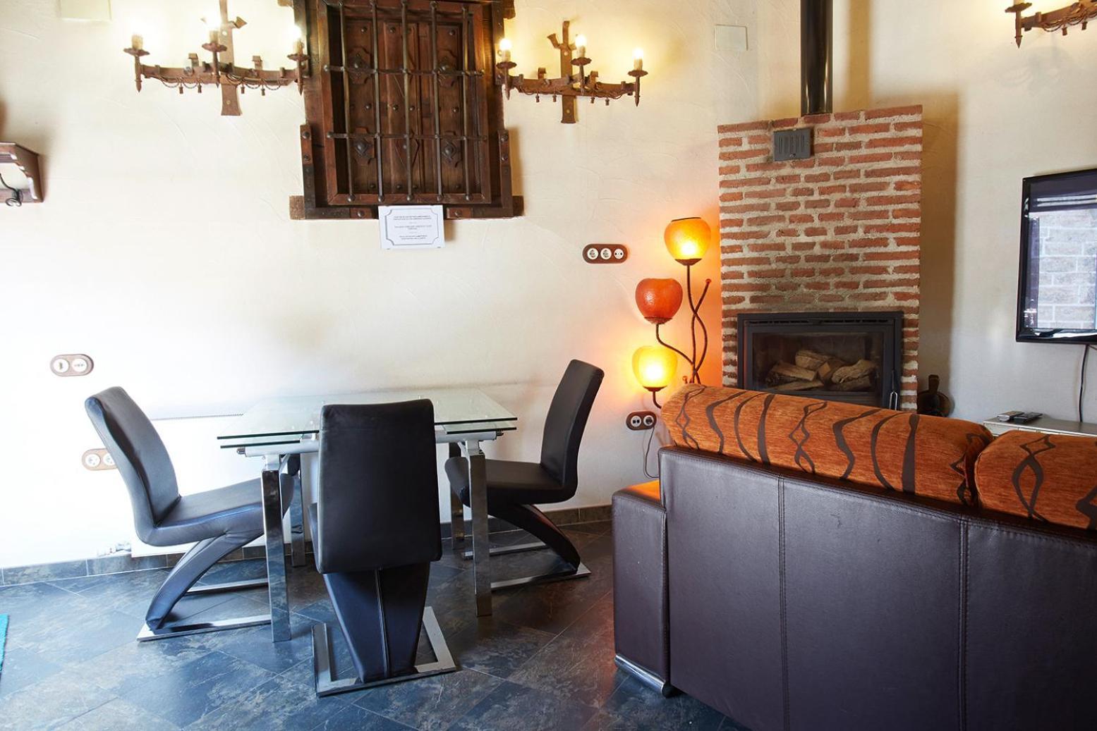 Casa De Cucu Navaluenga Avila